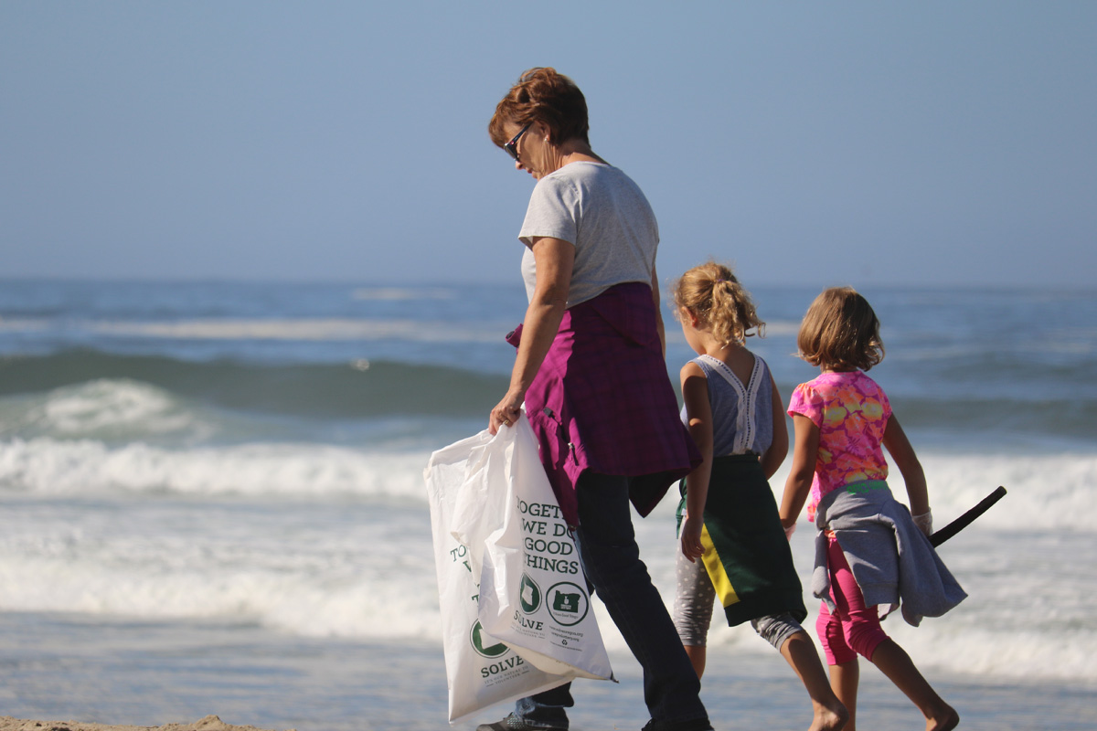 Resolve to Be Kind to the Coast in 2023 - Oregon Coast Visitors Association