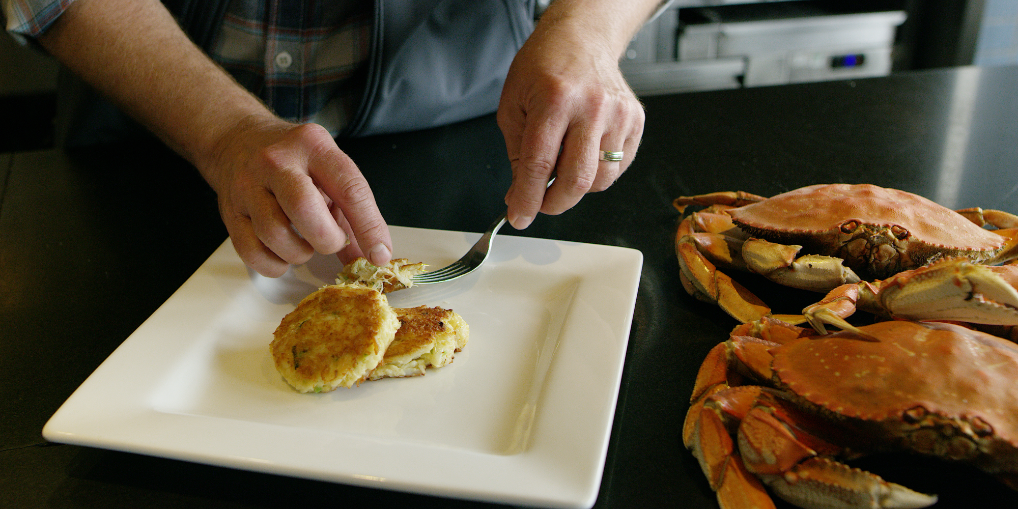 Oregon Dungeness Crab with crab cakes