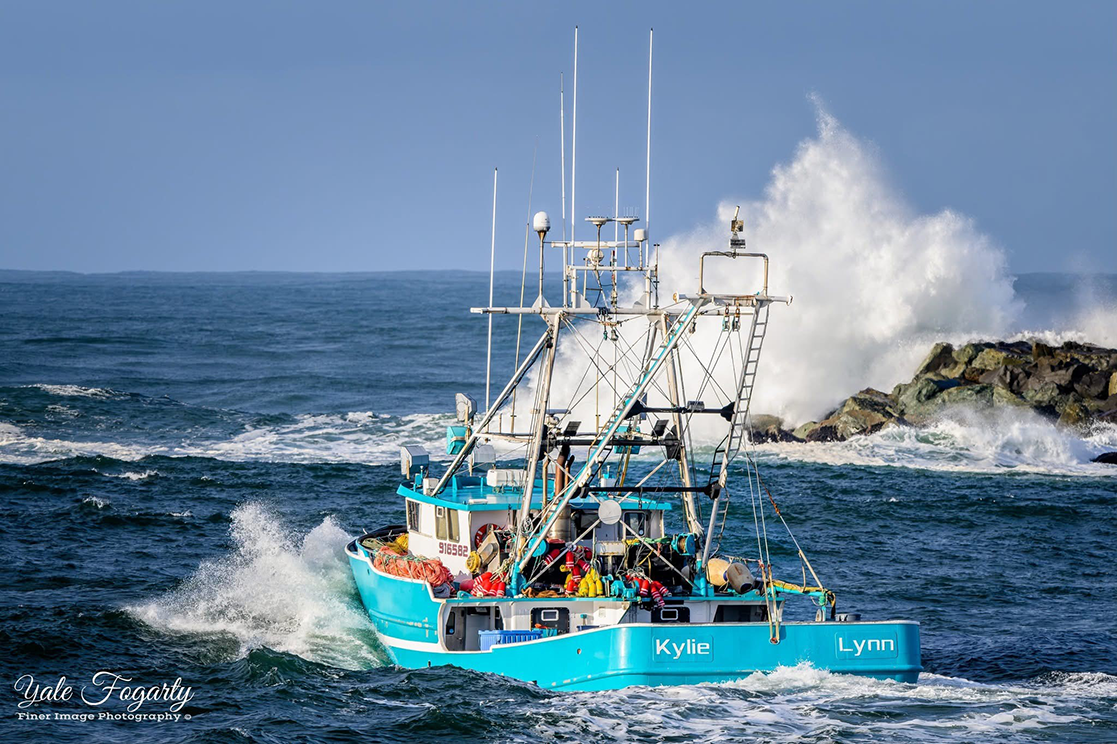 F/V Kylie Lynn at sea